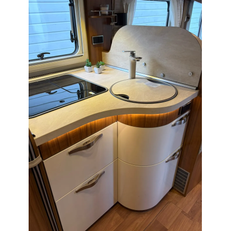 Hymer B 678