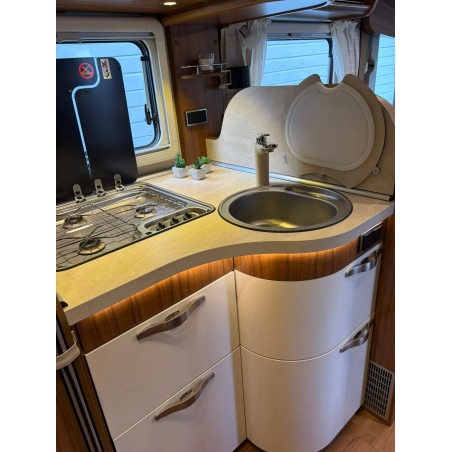 Hymer B 678