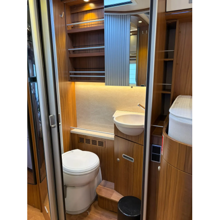 Hymer B 678