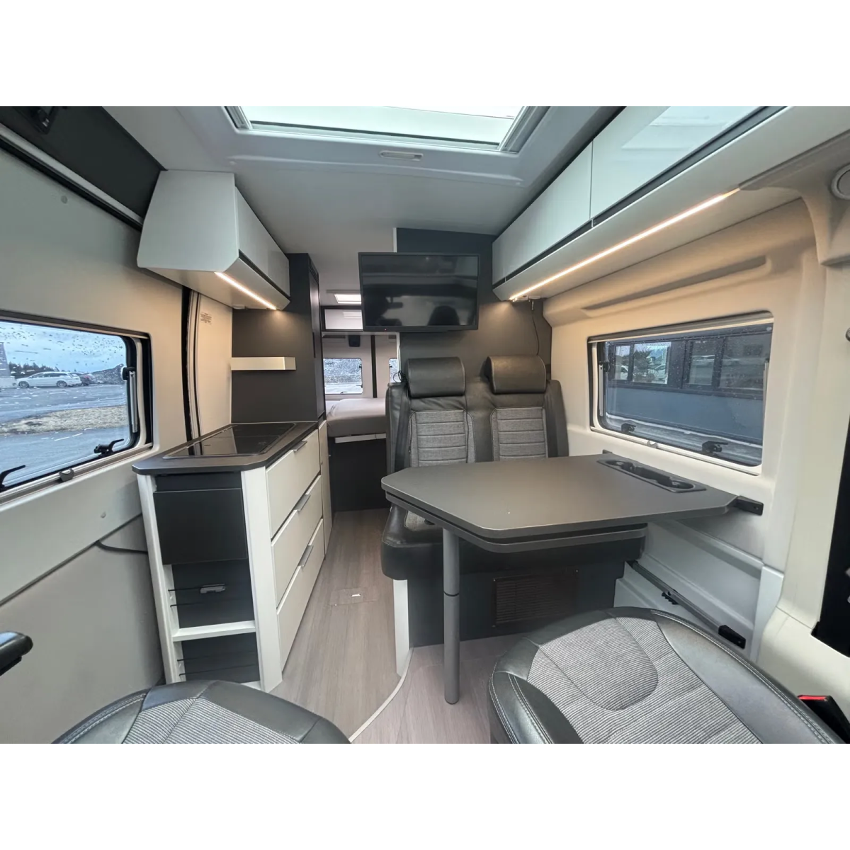 Adria Twin Supreme 600 SPB/9