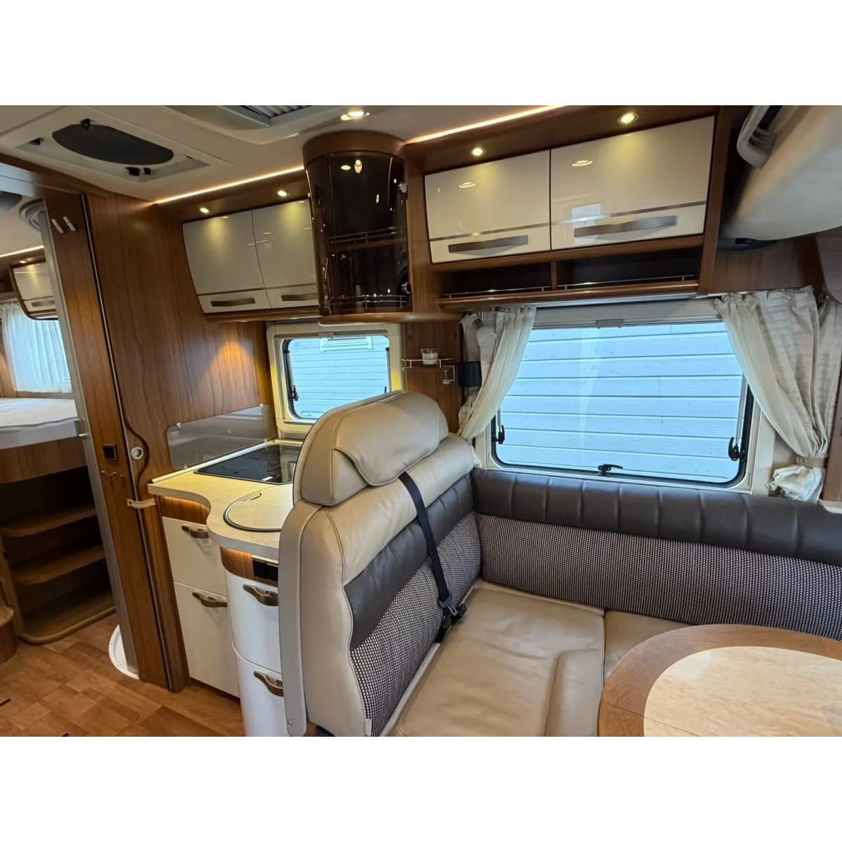 Hymer B 678