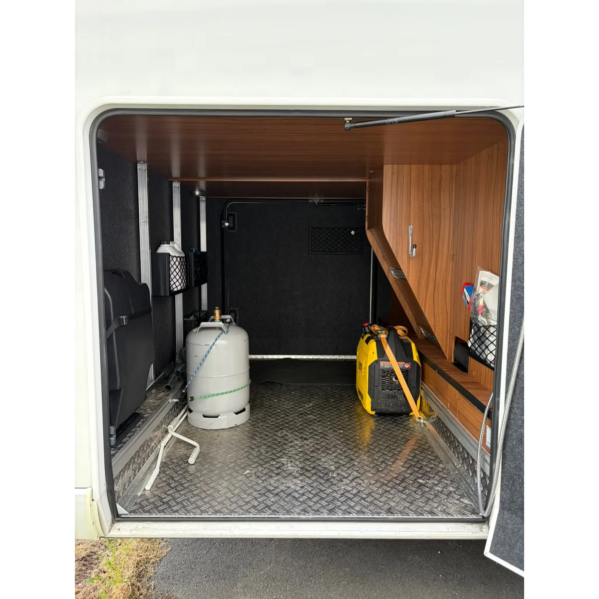 Hymer B 678