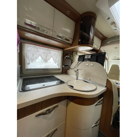 Hymer B 678