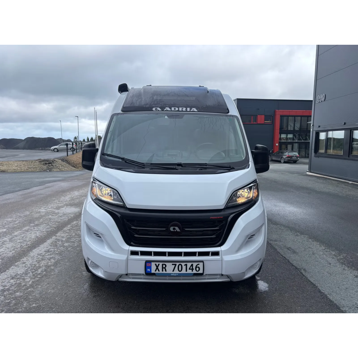 Adria Twin Supreme 600 SPB/9