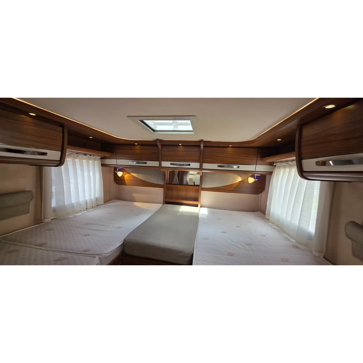 Hymer B 704 SL