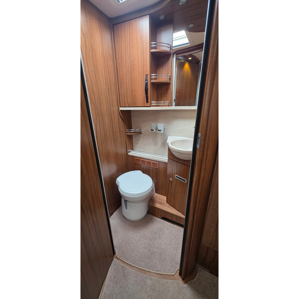 Hymer B 704 SL