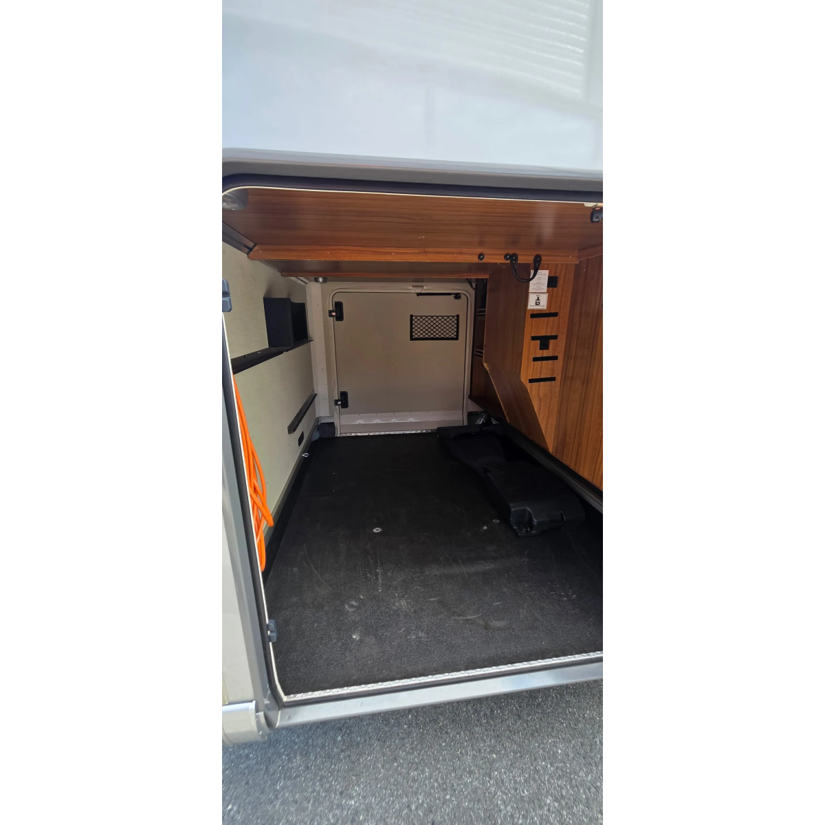 Hymer B 704 SL