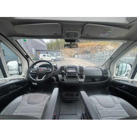 Adria Twin Supreme 600 SPB/9