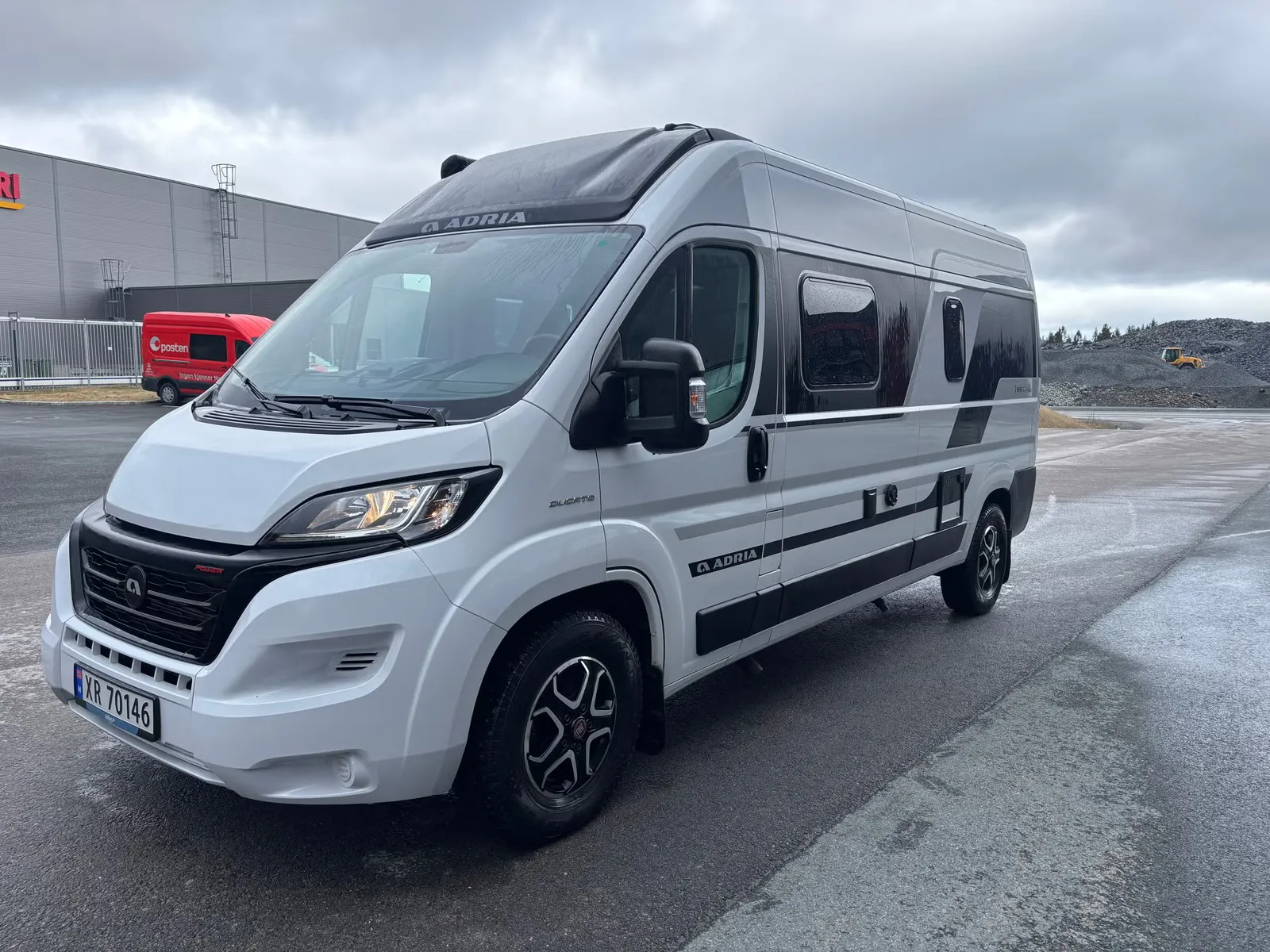 Adria Twin Supreme 600 SPB/9
