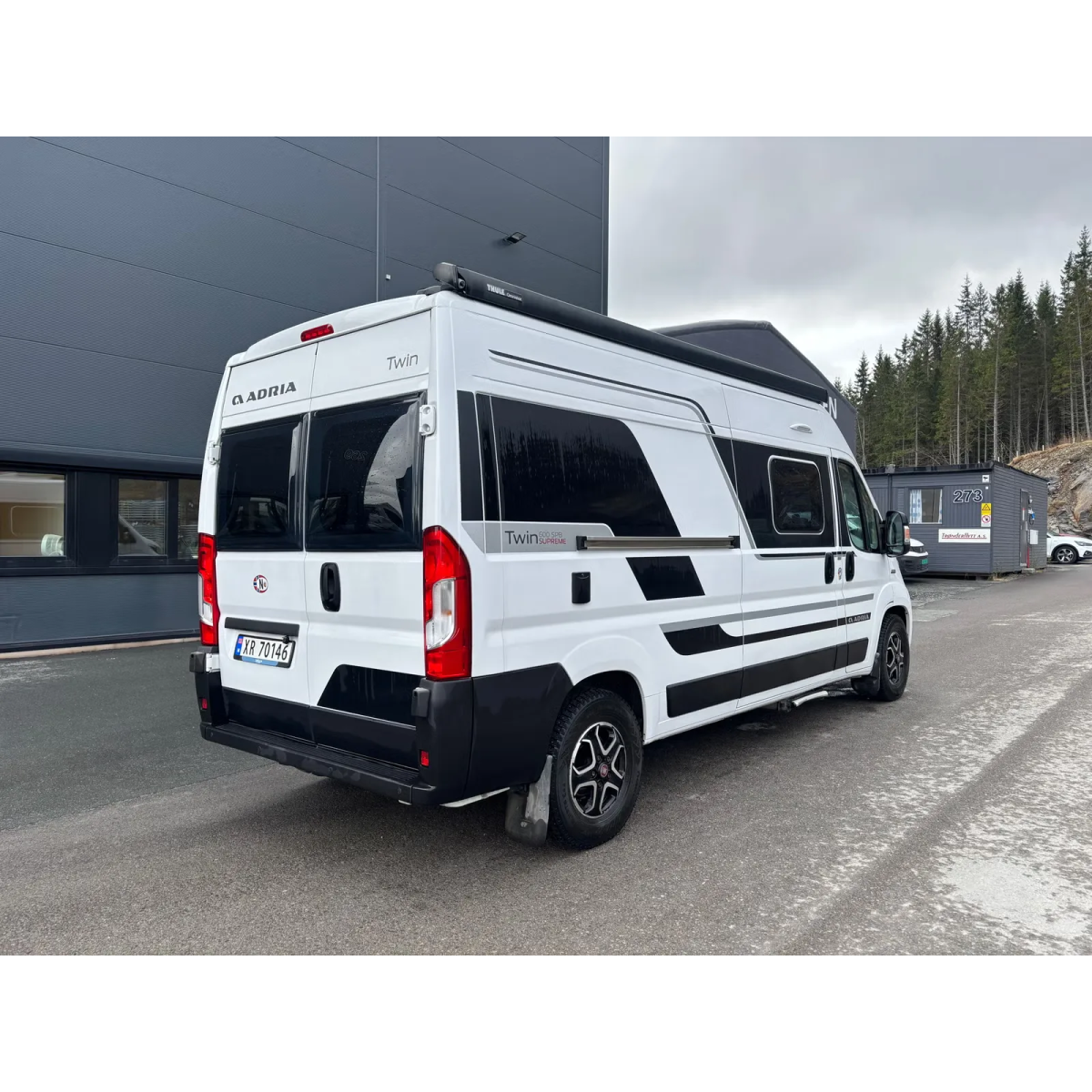 Adria Twin Supreme 600 SPB/9