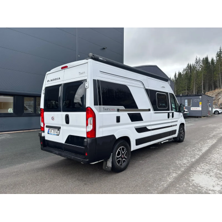 Adria Twin Supreme 600 SPB/9