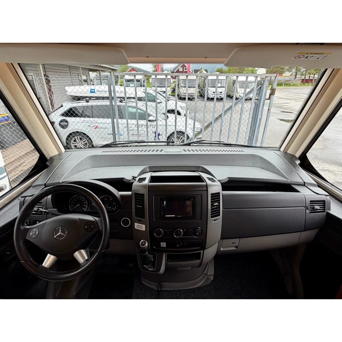 Hymer MLI 580 Black Edition
