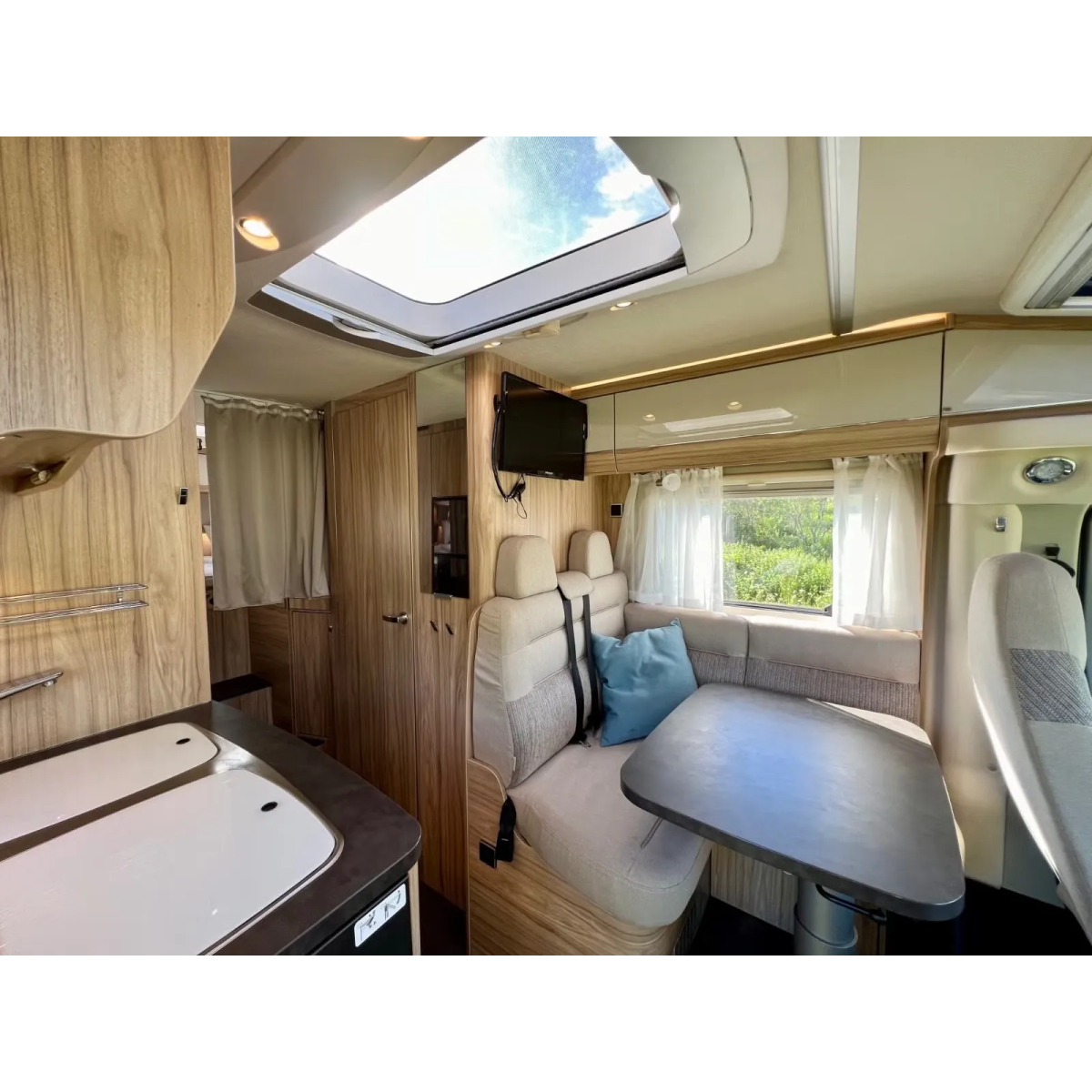 Hymer Ext 588