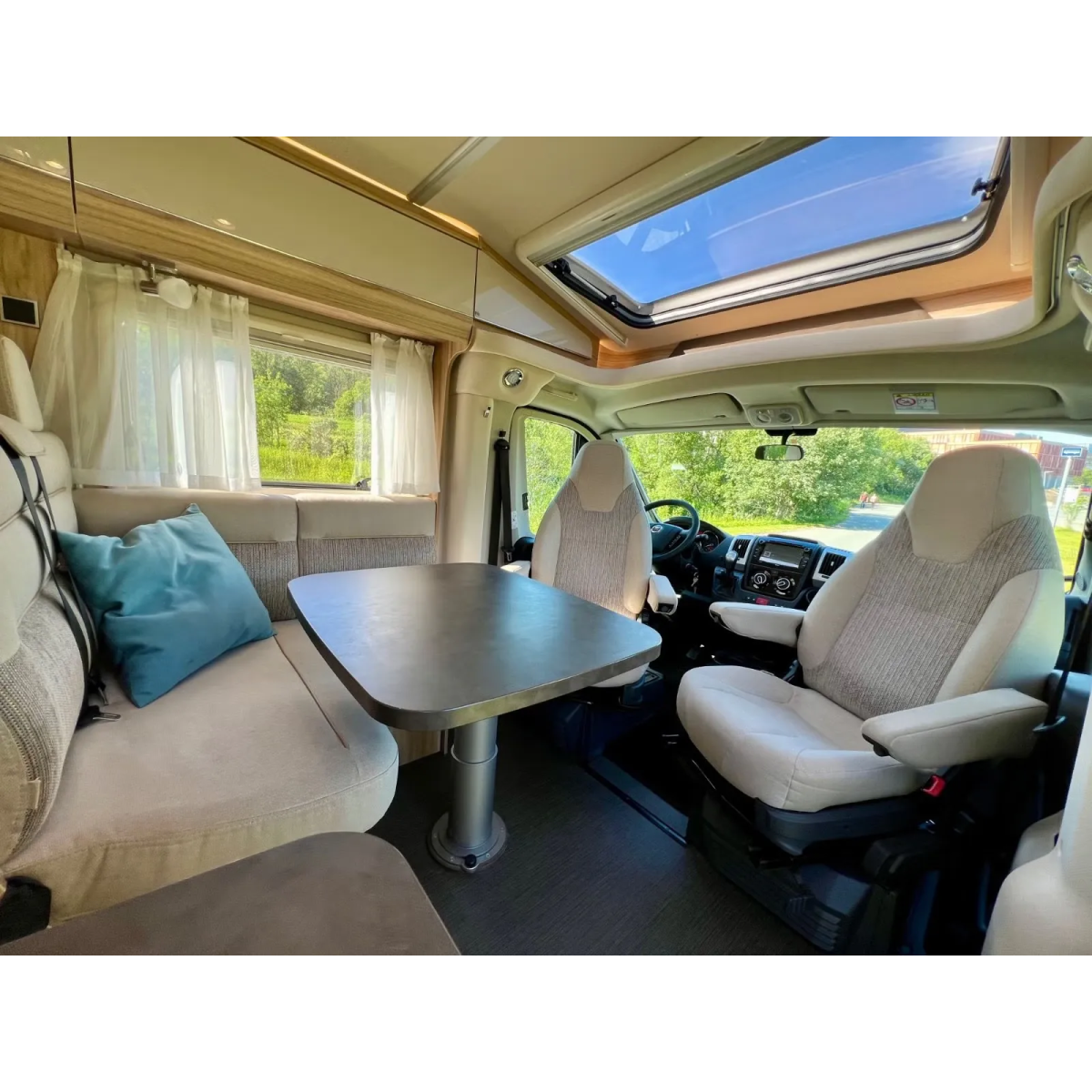 Hymer Ext 588