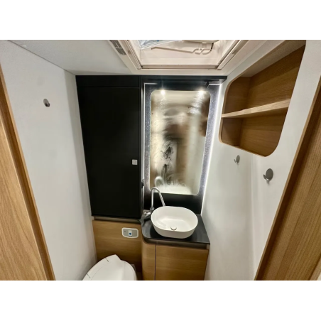 Adria Coral Plus 670 SL
