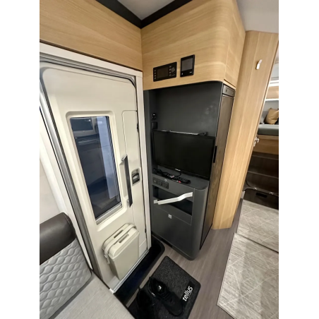 Adria Coral Plus 670 SL