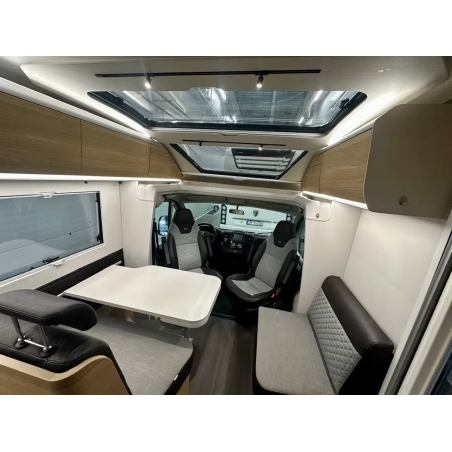 Adria Coral Plus 670 SL