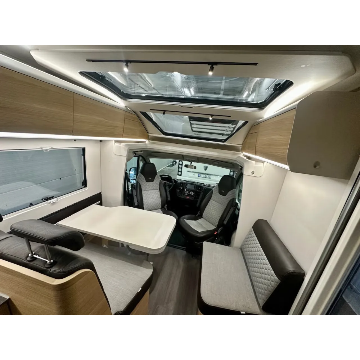 Adria Coral Plus 670 SL