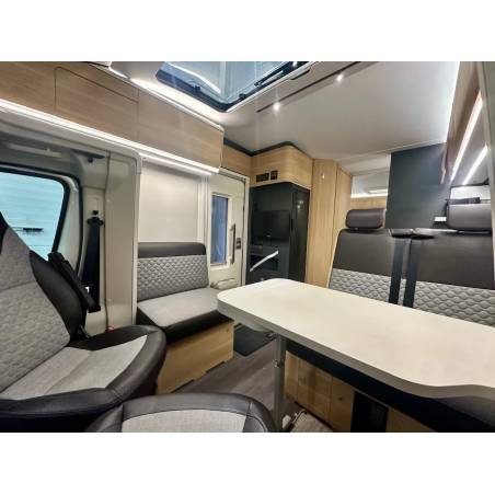 Adria Coral Plus 670 SL