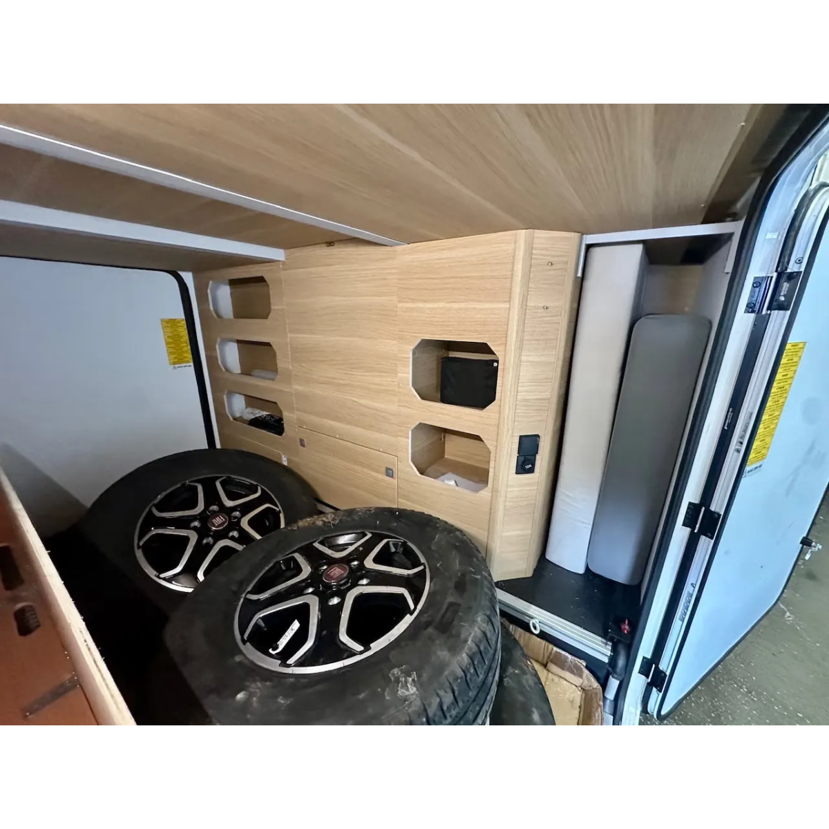 Adria Coral Plus 670 SL