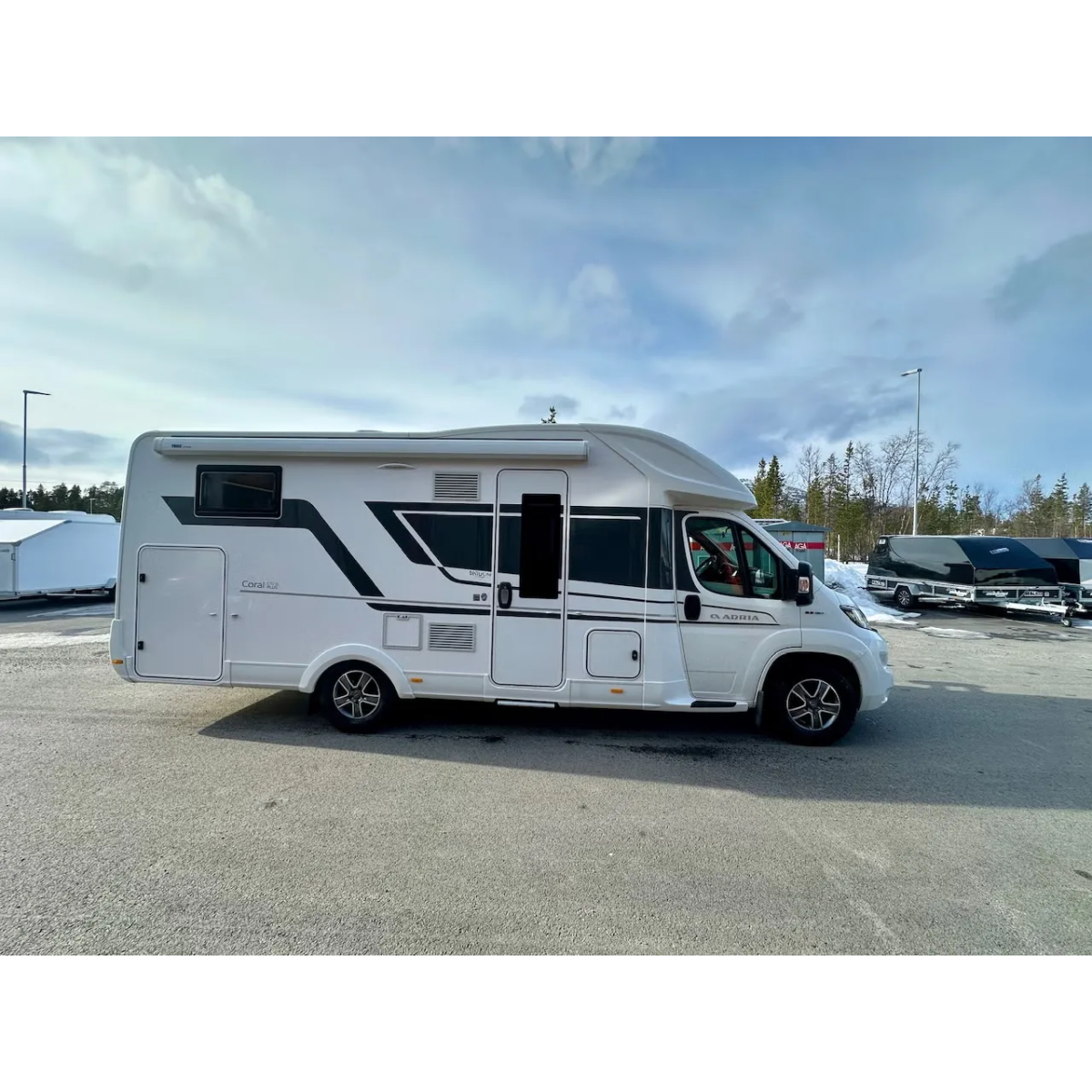 Adria Coral Plus 670 SL