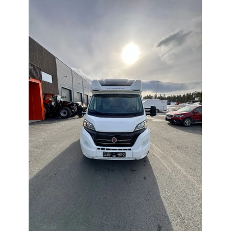 Adria Coral Plus 670 SL