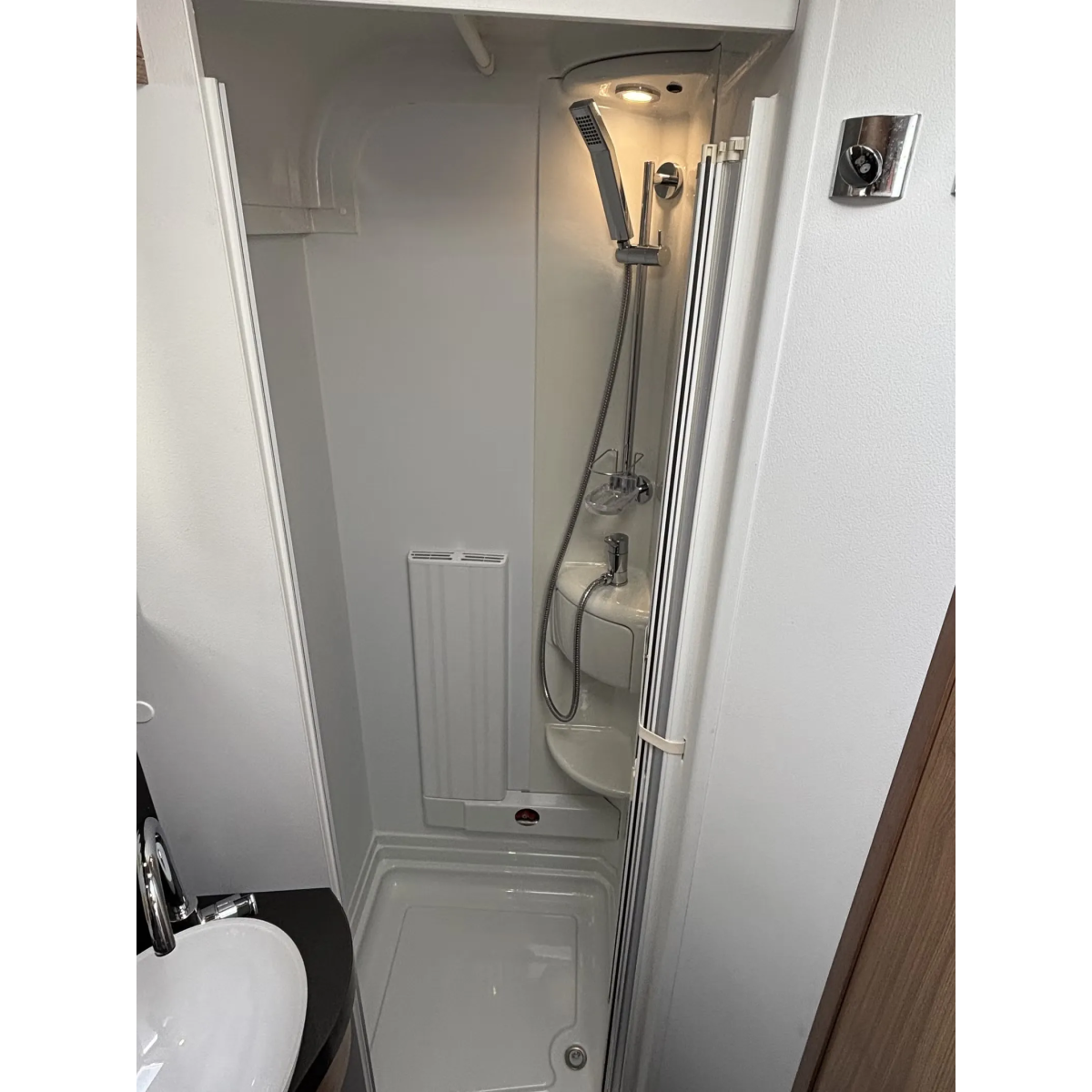 Adria Coral 670 SLT