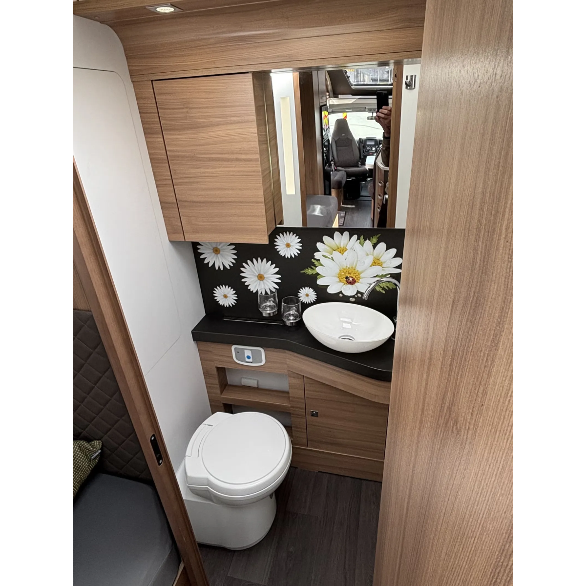 Adria Coral 670 SLT