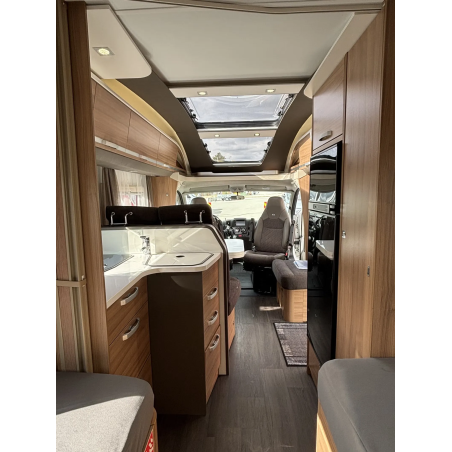 Adria Coral 670 SLT