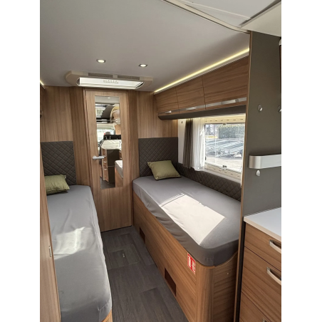 Adria Coral 670 SLT