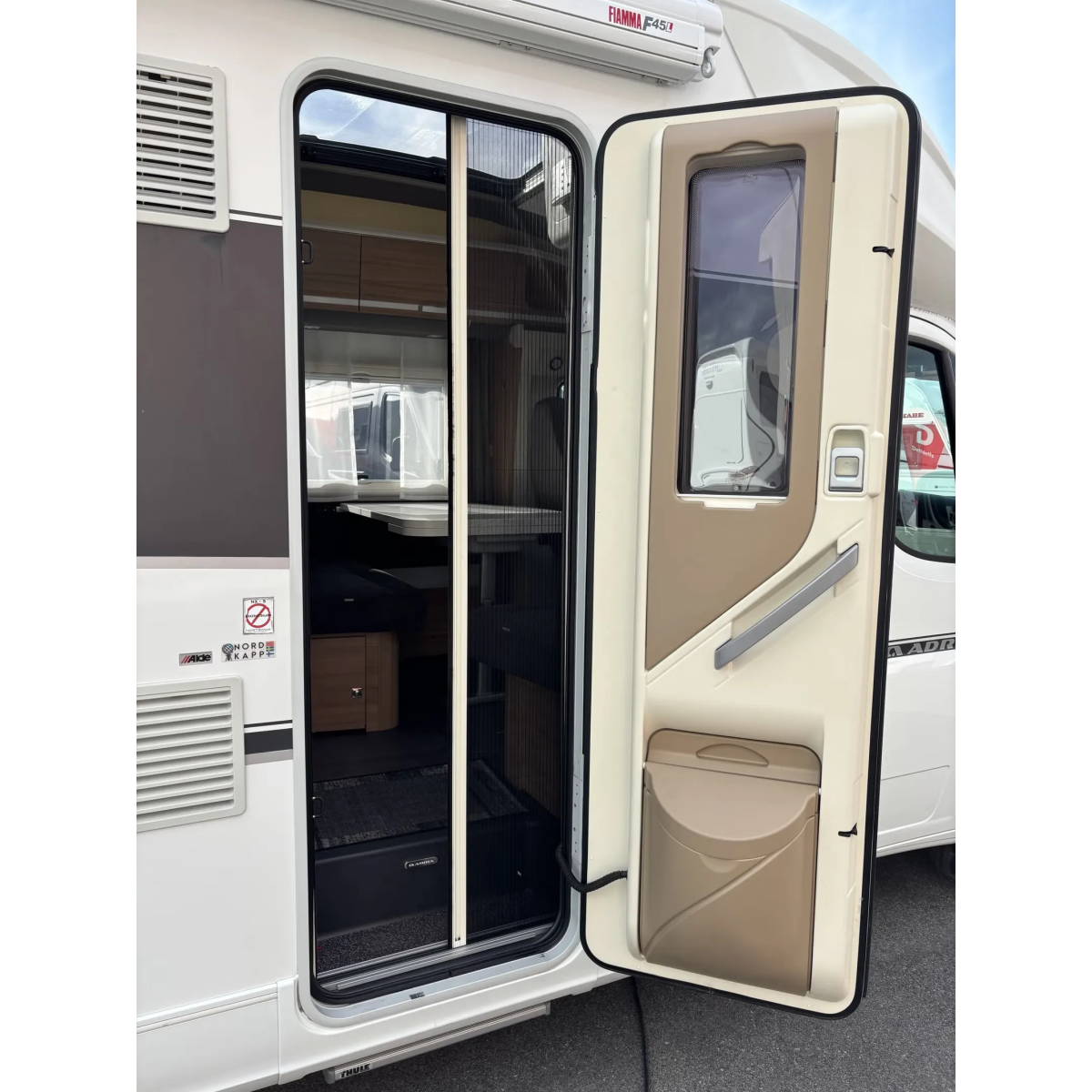 Adria Coral 670 SLT