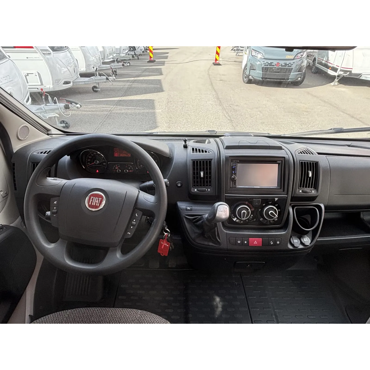 Adria Coral 670 SLT