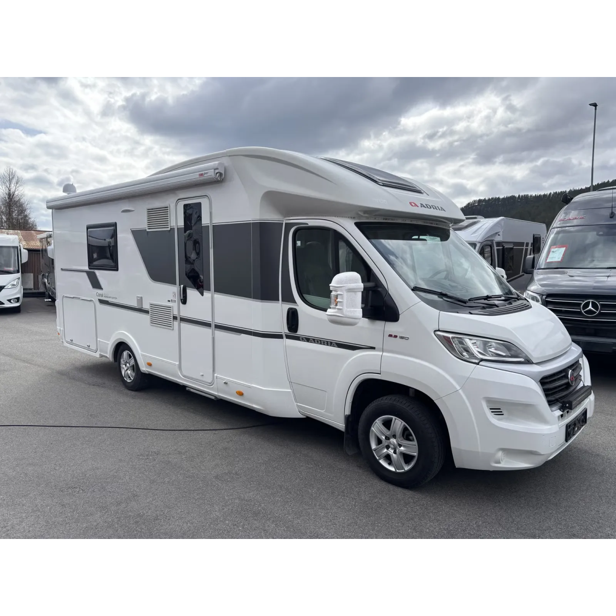 Adria Coral 670 SLT