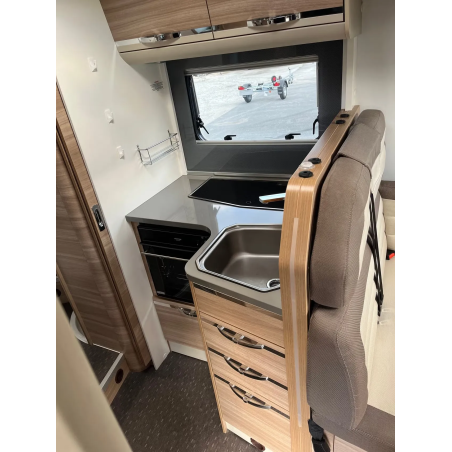 Adria Matrix M 670 SC