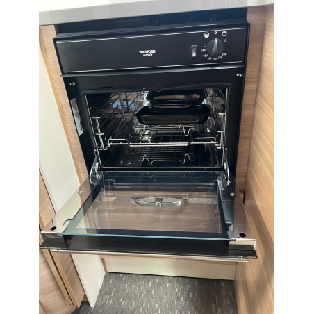Adria Matrix M 670 SC