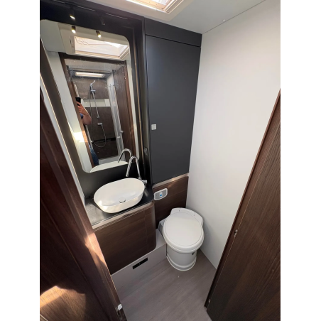 Adria Matrix Supreme 670 DL