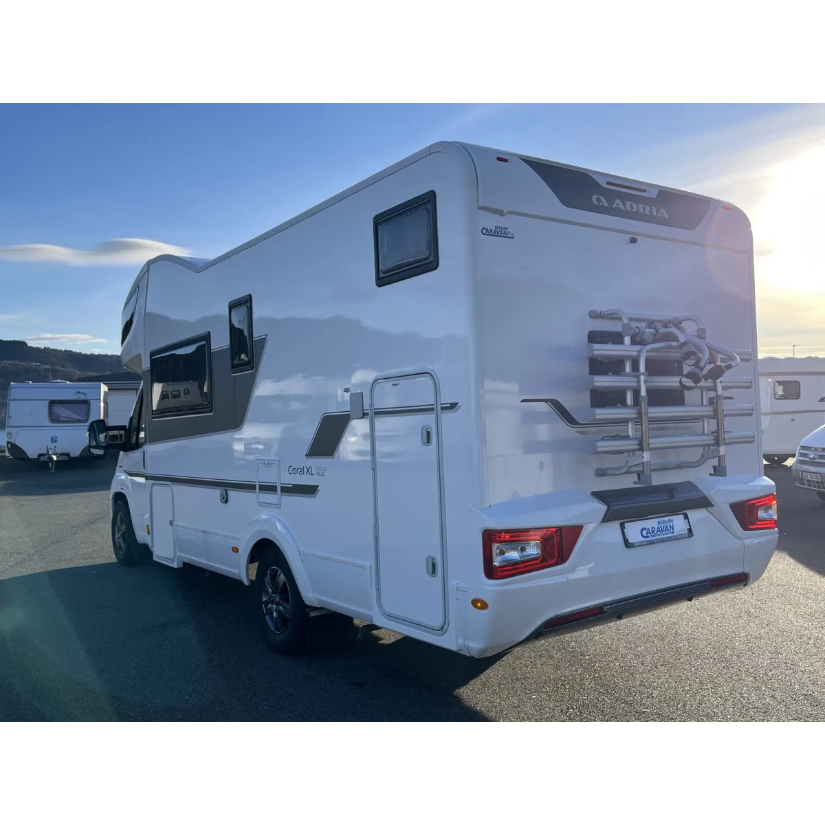 Adria CORAL XL A 670 DK