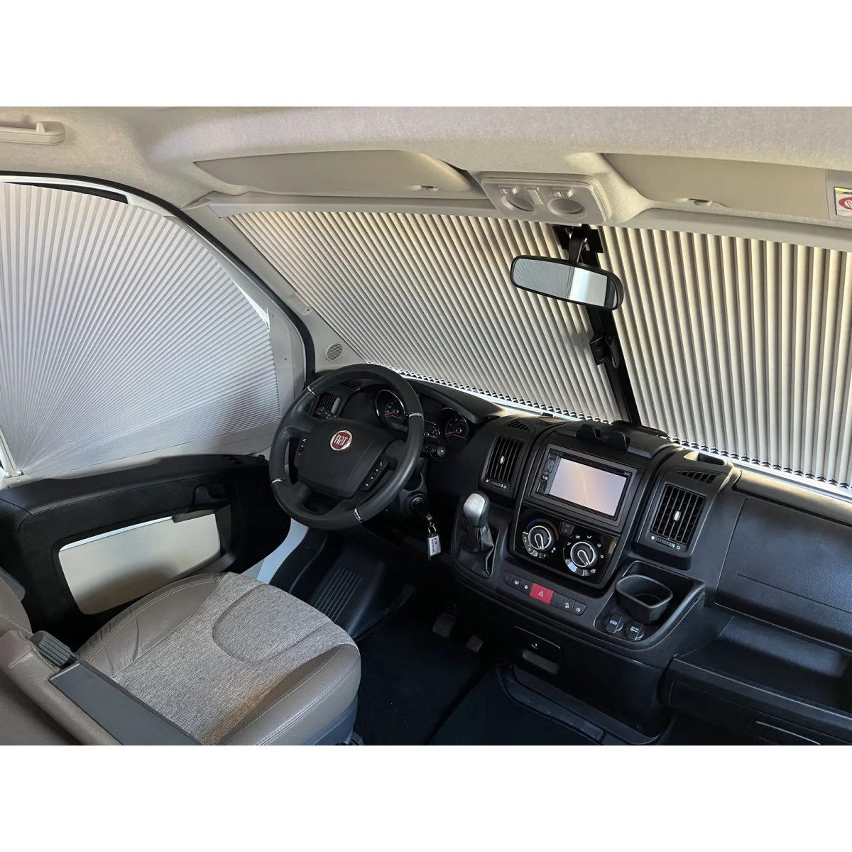 Adria CORAL XL A 670 DK