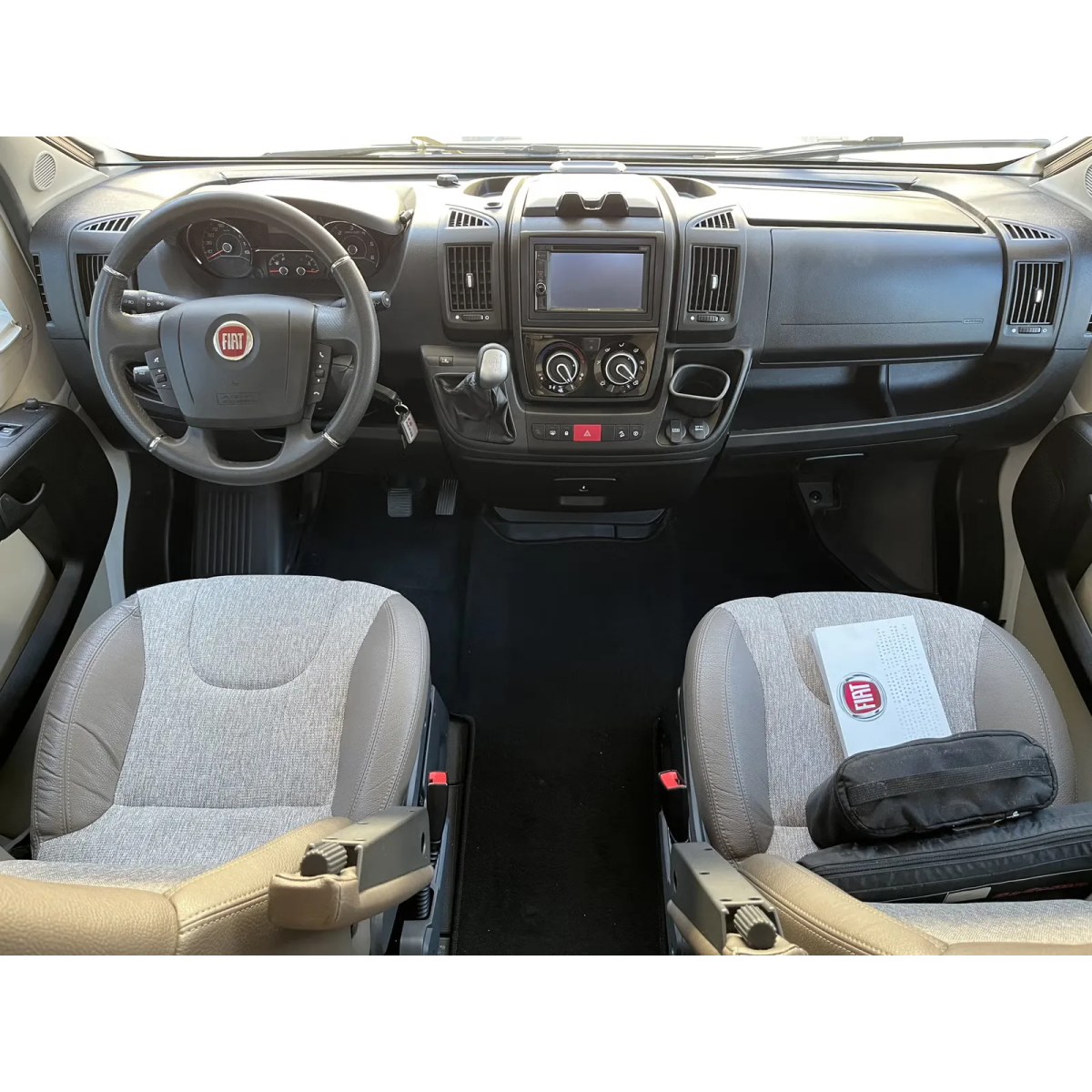 Adria CORAL XL A 670 DK
