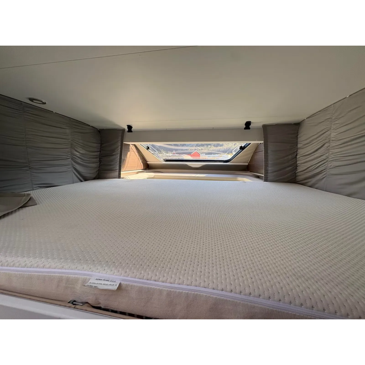 Adria Matrix Supreme 670 DL
