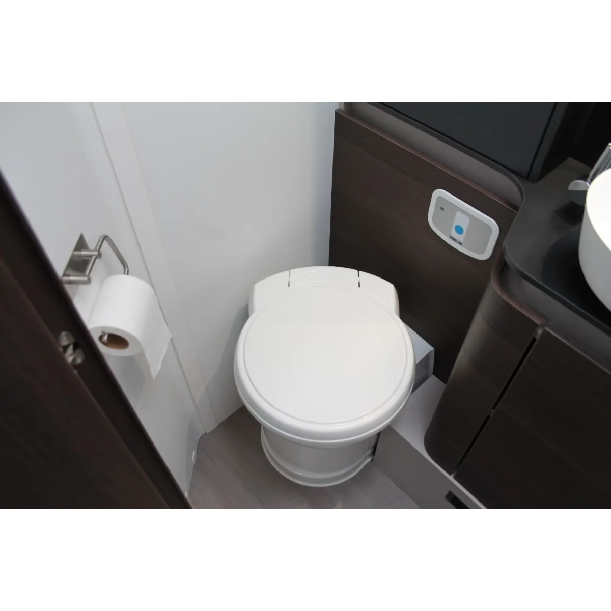Adria Coral 670 SL 2.3 160 hk