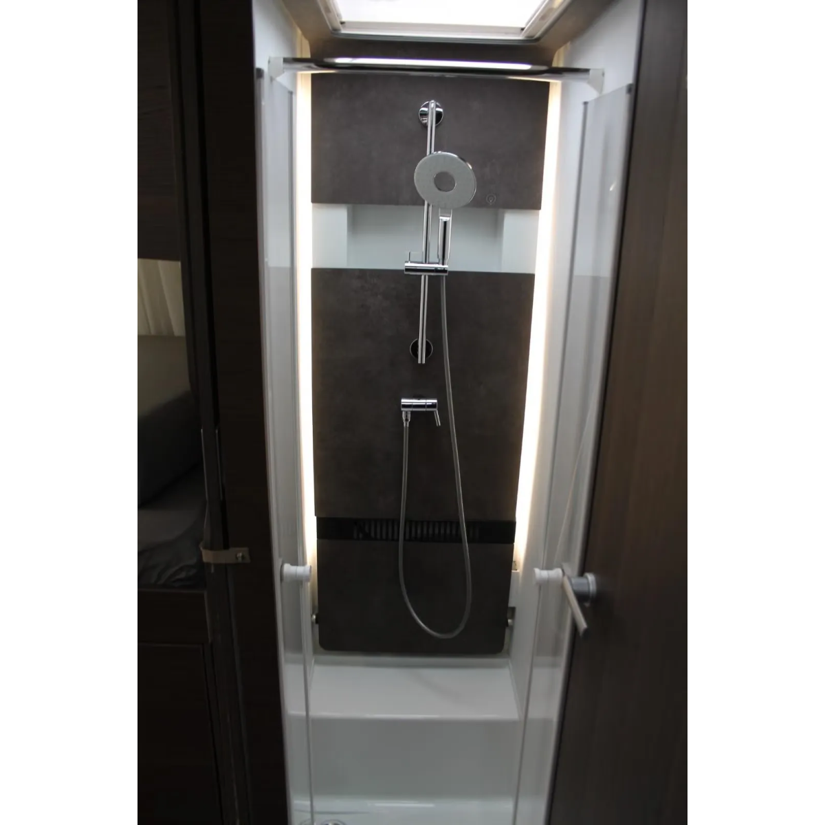 Adria Coral 670 SL 2.3 160 hk