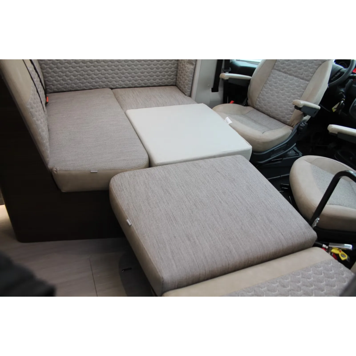 Adria Coral 670 SL 2.3 160 hk