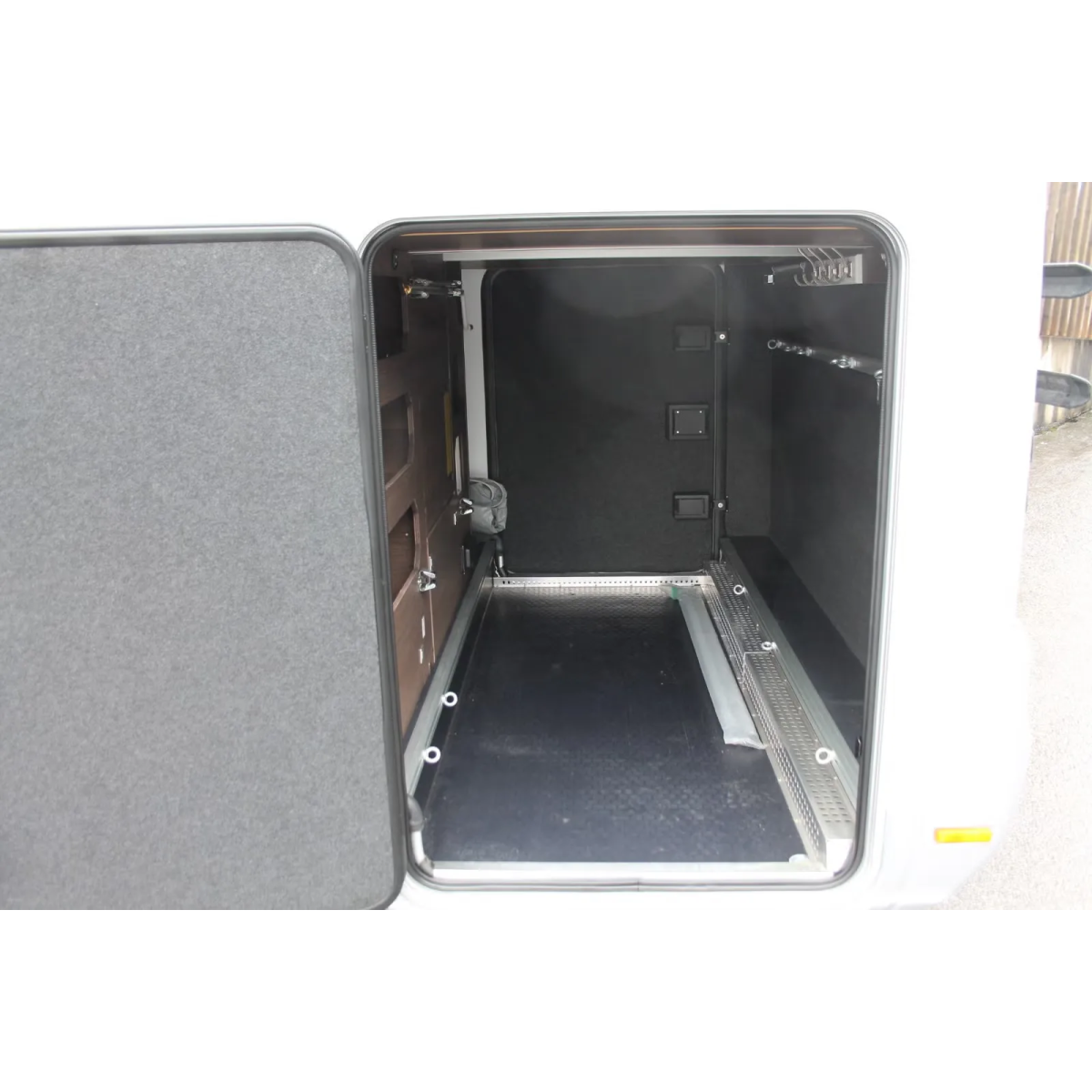 Adria Coral 670 SL 2.3 160 hk