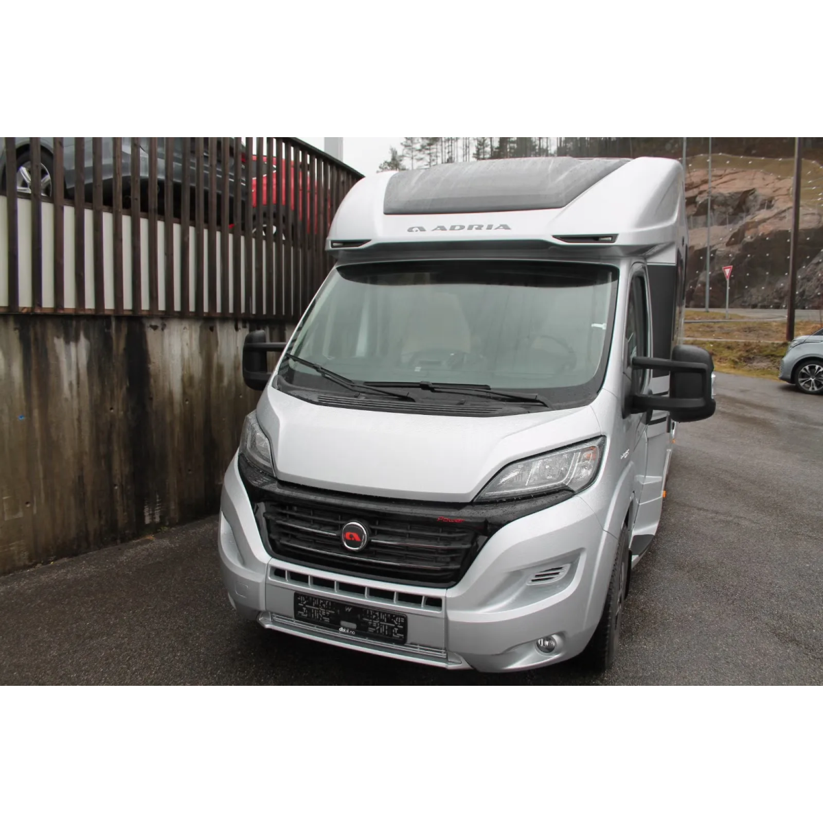 Adria Coral 670 SL 2.3 160 hk
