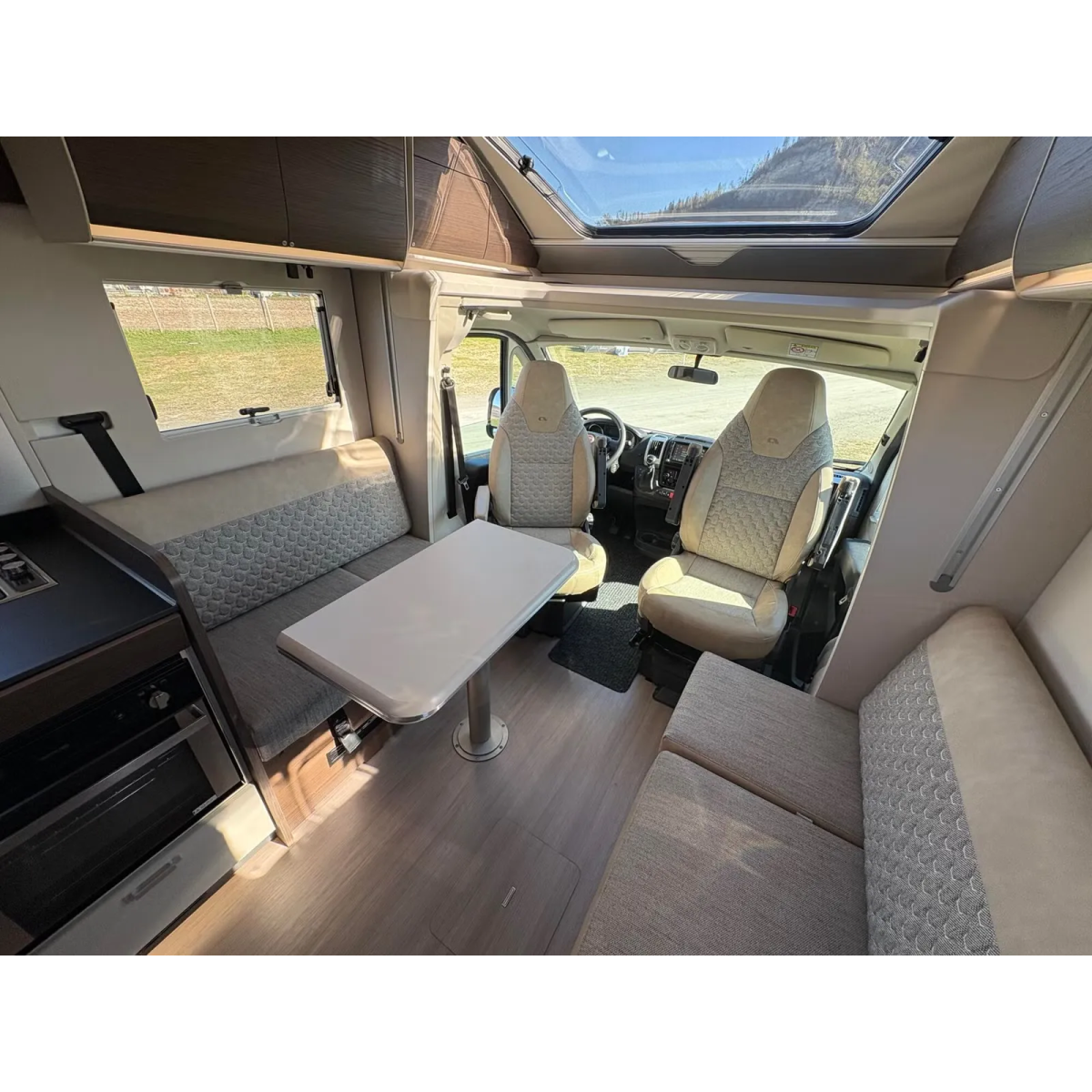 Adria Matrix Supreme 670 DL