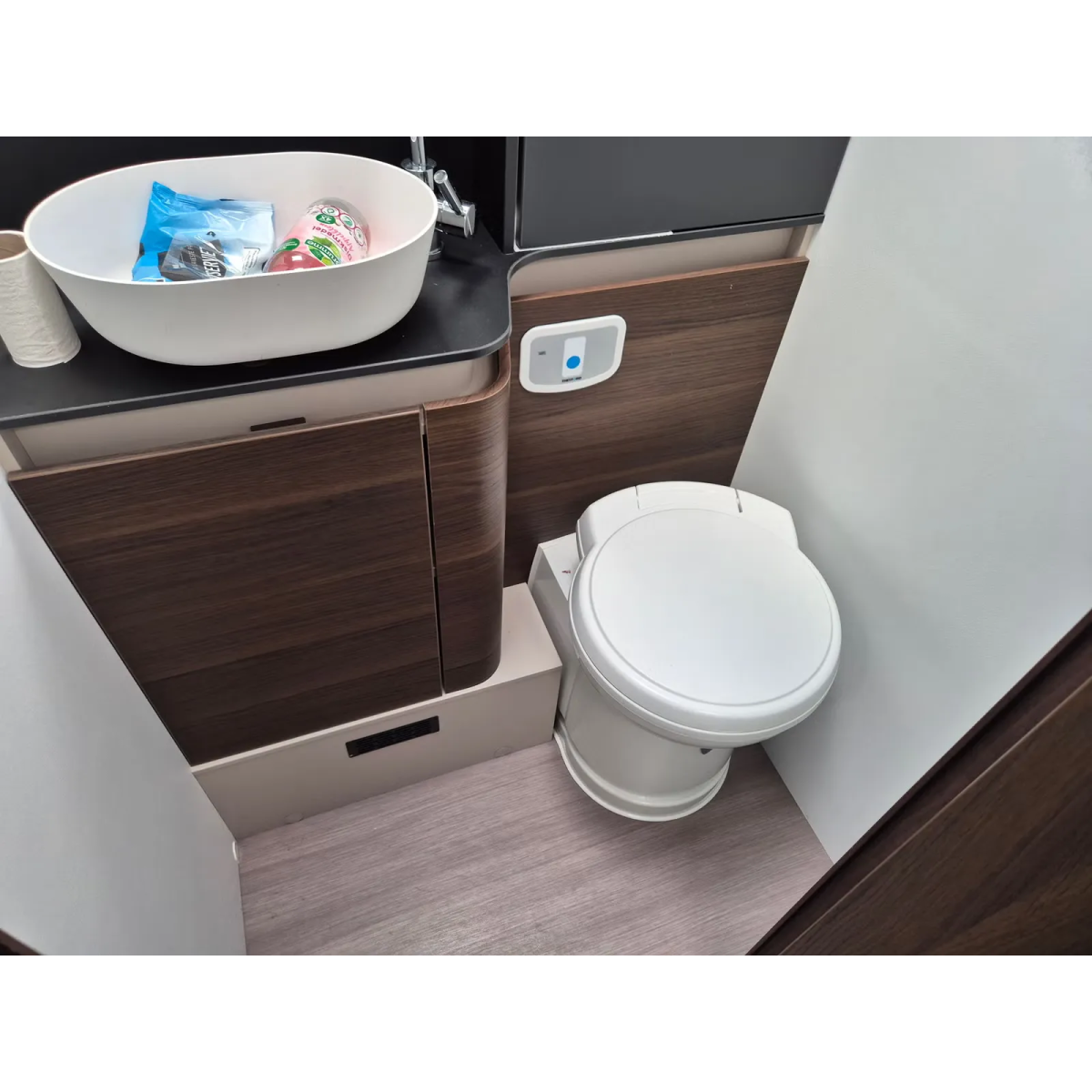 Adria Matrix 670 DL Supreme