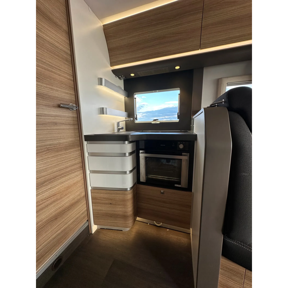 Adria Sonic Plus 700 SL