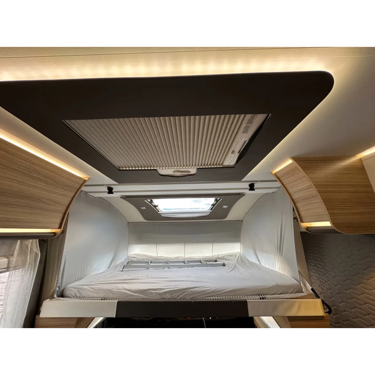 Adria Sonic Plus 700 SL