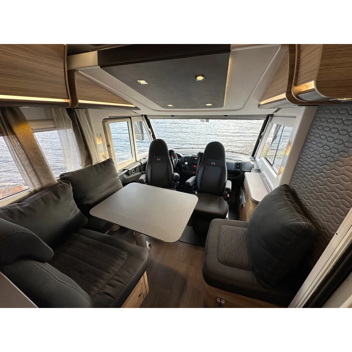 Adria Sonic Plus 700 SL